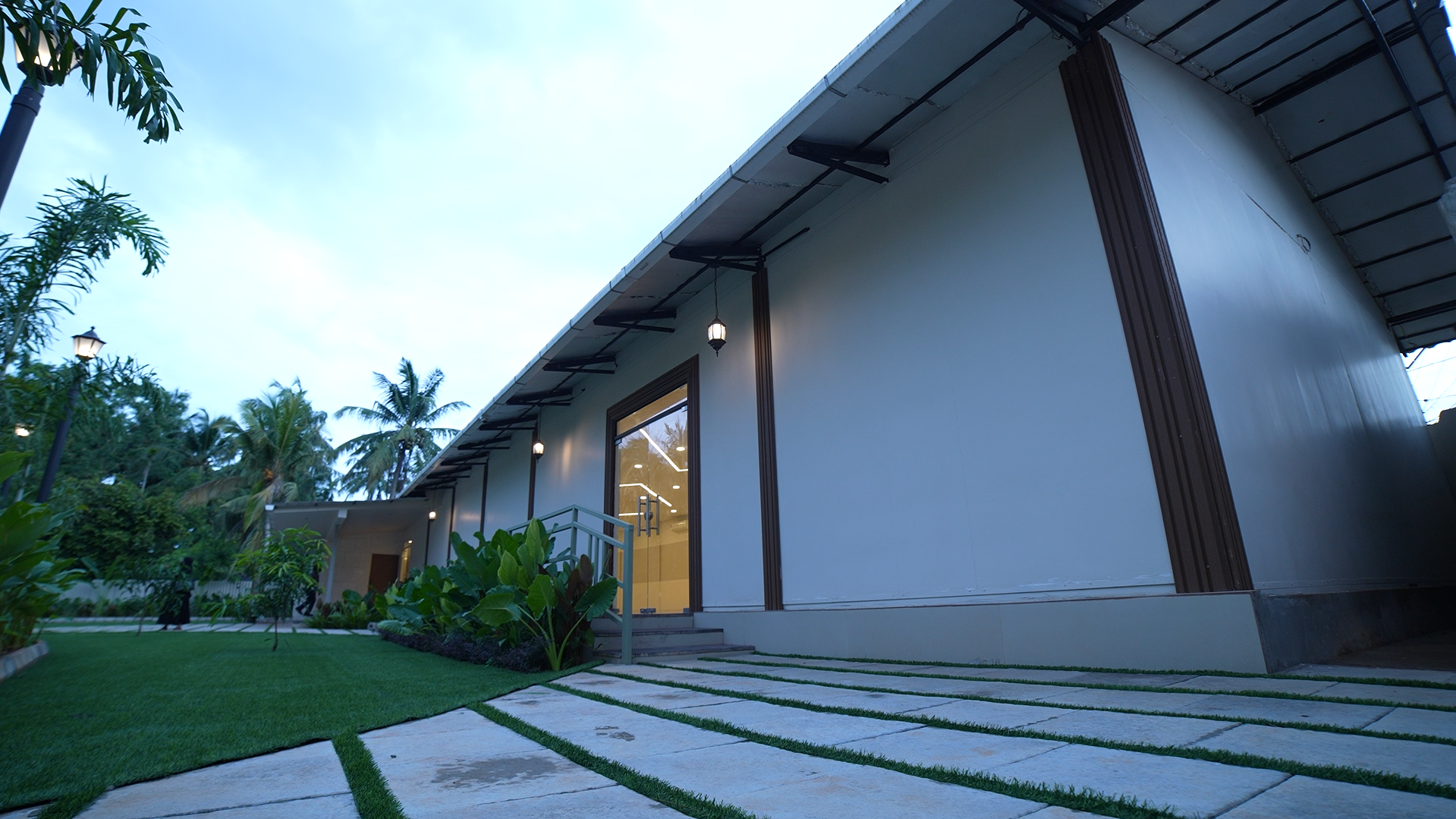 Kannur Gardens Building Side